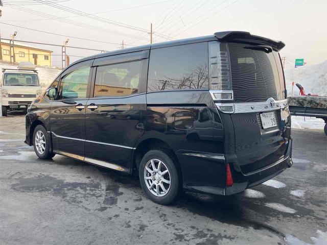 ヴォクシー ＺＳ　煌ＩＩ　４ＷＤ　ＥＴＣ　バックカメラ　ＴＶ　クリアランスソナー　オートクルーズコントロール　レーンアシスト　衝突被害軽減システム　両側電動スライドドア　オートマチックハイビーム　オートライト（21枚目）