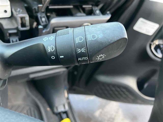 ヴォクシー ＺＳ　煌ＩＩ　４ＷＤ　ＥＴＣ　バックカメラ　ＴＶ　クリアランスソナー　オートクルーズコントロール　レーンアシスト　衝突被害軽減システム　両側電動スライドドア　オートマチックハイビーム　オートライト（28枚目）