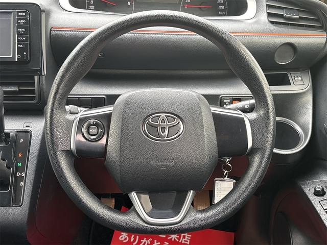 シエンタ Ｘ　４ＷＤ　ドライブレコーダー　バックカメラ　ナビ　ＴＶ　両側スライド・片側電動　キーレスエントリー　３列シート　ＣＶＴ　ＣＤ　ミュージックプレイヤー接続可　Ｂｌｕｅｔｏｏｔｈ　衝突安全ボディ　ＡＢＳ（3枚目）