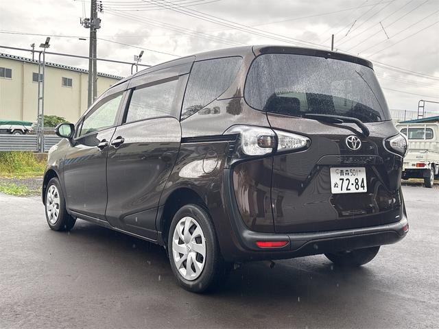 シエンタ Ｘ　４ＷＤ　ドライブレコーダー　バックカメラ　ナビ　ＴＶ　両側スライド・片側電動　キーレスエントリー　３列シート　ＣＶＴ　ＣＤ　ミュージックプレイヤー接続可　Ｂｌｕｅｔｏｏｔｈ　衝突安全ボディ　ＡＢＳ（16枚目）