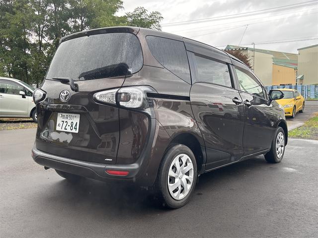 シエンタ Ｘ　４ＷＤ　ドライブレコーダー　バックカメラ　ナビ　ＴＶ　両側スライド・片側電動　キーレスエントリー　３列シート　ＣＶＴ　ＣＤ　ミュージックプレイヤー接続可　Ｂｌｕｅｔｏｏｔｈ　衝突安全ボディ　ＡＢＳ（22枚目）