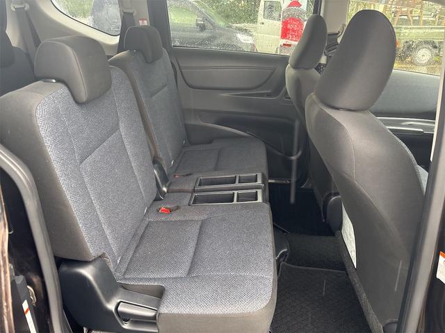 シエンタ Ｘ　４ＷＤ　ドライブレコーダー　バックカメラ　ナビ　ＴＶ　両側スライド・片側電動　キーレスエントリー　３列シート　ＣＶＴ　ＣＤ　ミュージックプレイヤー接続可　Ｂｌｕｅｔｏｏｔｈ　衝突安全ボディ　ＡＢＳ（41枚目）