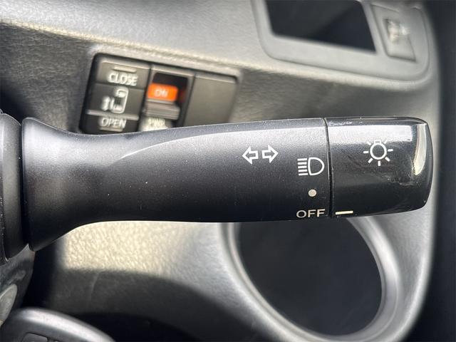 シエンタ Ｘ　４ＷＤ　ドライブレコーダー　バックカメラ　ナビ　ＴＶ　両側スライド・片側電動　キーレスエントリー　３列シート　ＣＶＴ　ＣＤ　ミュージックプレイヤー接続可　Ｂｌｕｅｔｏｏｔｈ　衝突安全ボディ　ＡＢＳ（52枚目）