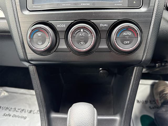 インプレッサスポーツ ２．０ｉアイサイト　ＰＣＳ　フルタイム４ＷＤ　ＡＡＣ　ＶＳＡ　パワーウィンドウ　ＡＢＳ　ナビＴＶ　ＥＴＣ車載器　エアバック　ワンセグ　ＰＳ　Ｗエアバッグ　アイスト　キーフリーシステム　クルコン付き　セキュリティ（13枚目）