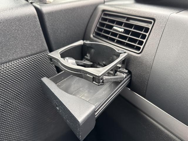 ムーヴ カスタム　Ｘ　４ＷＤ　ＨＩＤ　スマートキー　電動格納ミラー　ベンチシート　ＣＶＴ　盗難防止システム　ＡＢＳ　ミュージックプレイヤー接続可　アルミホイール　衝突安全ボディ　エアコン　パワーステアリング（9枚目）