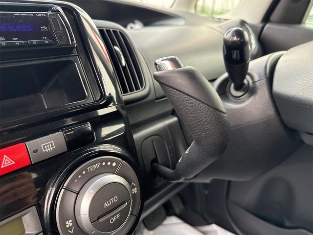 タント カスタムＸ　４ＷＤ　電動スライドドア　ＨＩＤ　スマートキー　アイドリングストップ　電動格納ミラー　ベンチシート　ＣＶＴ　盗難防止システム　ＡＢＳ　ＣＤ　ＵＳＢ　アルミホイール　衝突安全ボディ　エアコン（16枚目）