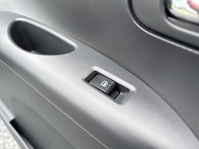 タント カスタムＸ　４ＷＤ　電動スライドドア　ＨＩＤ　スマートキー　アイドリングストップ　電動格納ミラー　ベンチシート　ＣＶＴ　盗難防止システム　ＡＢＳ　ＣＤ　ＵＳＢ　アルミホイール　衝突安全ボディ　エアコン（29枚目）
