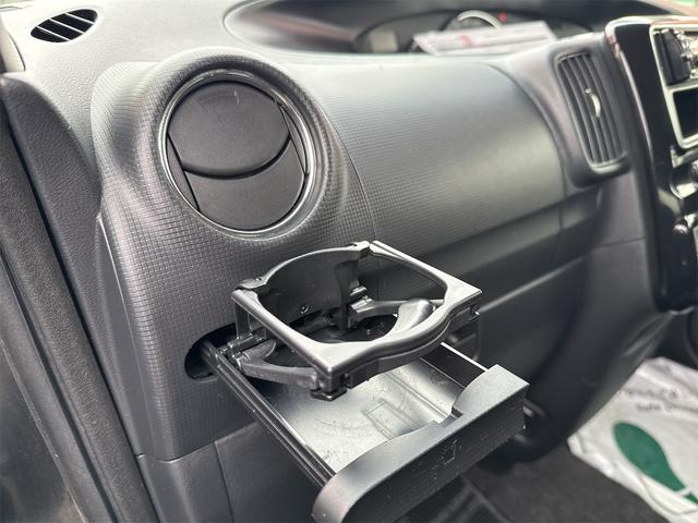 タント カスタムＸ　４ＷＤ　電動スライドドア　ＨＩＤ　スマートキー　アイドリングストップ　電動格納ミラー　ベンチシート　ＣＶＴ　盗難防止システム　ＡＢＳ　ＣＤ　ＵＳＢ　アルミホイール　衝突安全ボディ　エアコン（30枚目）