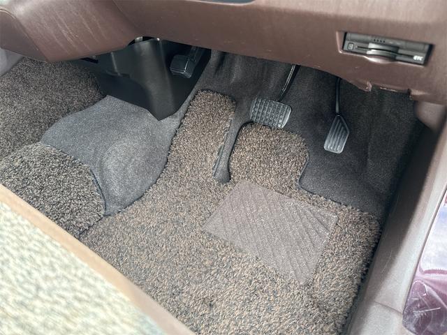 パッソ Ｘ　クツロギ　４ＷＤ　ドライブレコーダー　ＥＴＣ　バックカメラ　ナビ　ＴＶ　アルミホイール　スマートキー　電動格納ミラー　ＣＶＴ　盗難防止システム　衝突安全ボディ　ベンチシート　ＡＢＳ　Ｂｌｕｅｔｏｏｔｈ　エアコン（40枚目）