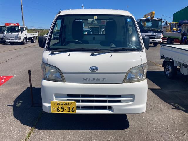 ハイゼットトラック 農用スペシャル　４ＷＤ　５速マニュアル　エアコン　パワステ　作業灯　積載量３５０ｋｇ　軽トラック　ラジオ　三方開　取扱説明書　社外１２インチアルミ（2枚目）