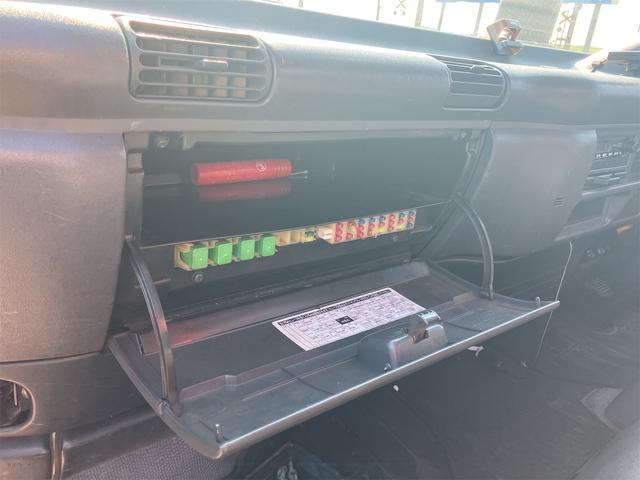 エルフトラック 　ＭＴ　後輪ダブル　ＥＴＣ　ＡＢＳ　エアコン　パワーウィンドウ　運転席エアバッグ（29枚目）