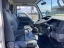 フルフラットロー　トラック　５ＭＴ　キーレスエントリー　積載量２０００ｋｇ　ＡＢＳ　エアコン　パワーウィンドウ　運転席エアバッグ（20枚目）
