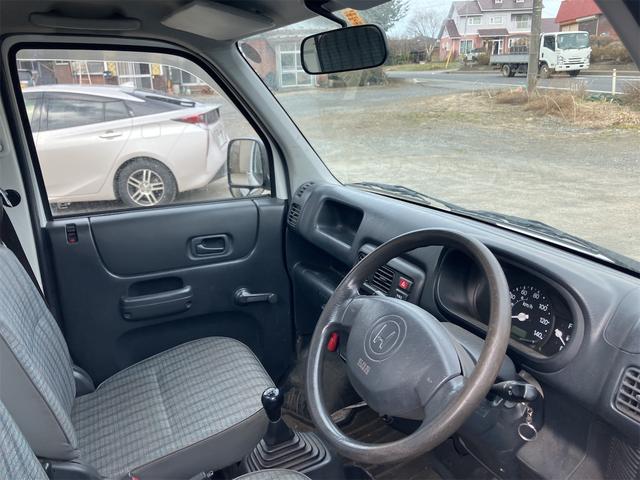 アクティトラック 　４ＷＤ　ＭＴ　パワーステアリング　運転席エアバッグ　記録簿（15枚目）
