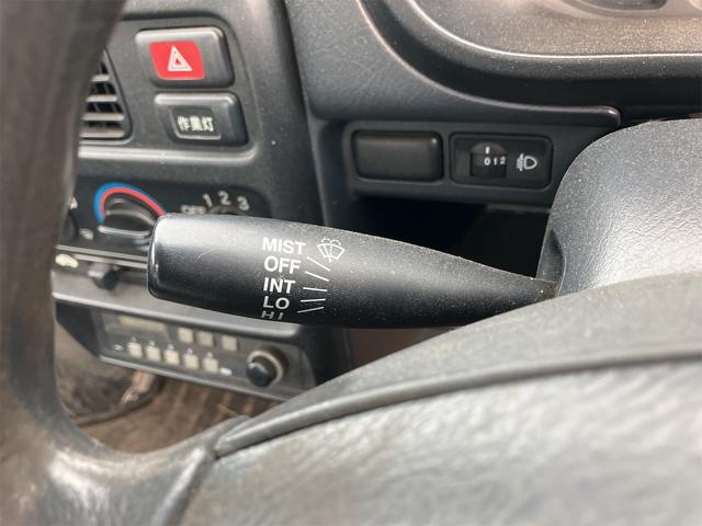 アクティトラック 　４ＷＤ　ＭＴ　パワーステアリング　運転席エアバッグ　記録簿（24枚目）