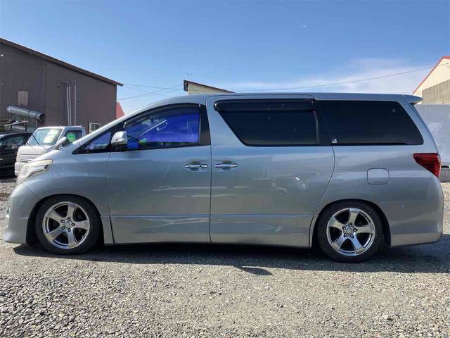 アルファード ３５０Ｓ　Ｃパッケージ　バックカメラ　ＴＶ　クリアランスソナー　オートクルーズコントロール　両側電動スライドドア　ＨＩＤ　電動リアゲート　スマートキー　電動格納ミラー　後席モニター　３列シート　パワーシート　オットマン　ＡＴ（17枚目）