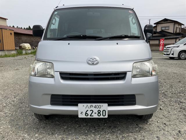 タウンエースバン 　４ＷＤ　両側スライドドア　ＡＴ　アルミホイール　エアコン　パワーウィンドウ　運転席エアバッグ　助手席エアバッグ（2枚目）