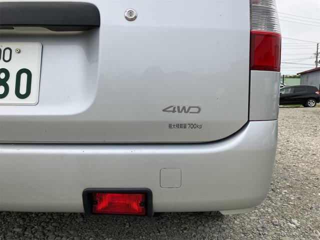タウンエースバン 　４ＷＤ　両側スライドドア　ＡＴ　アルミホイール　エアコン　パワーウィンドウ　運転席エアバッグ　助手席エアバッグ（12枚目）