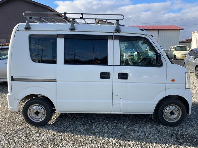 エブリイ ＰＡ　４ＷＤ　両側スライドドア　ＭＴ　衝突安全ボディ　エアコン　パワーステアリング（4枚目）