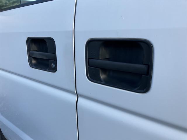 エブリイ ＰＡ　４ＷＤ　両側スライドドア　ＭＴ　衝突安全ボディ　エアコン　パワーステアリング（31枚目）