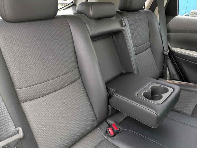 エクストレイル ２０Ｘ　４ＷＤ　アルミホイール　スマートキー　アイドリングストップ　電動格納ミラー　シートヒーター　ＣＶＴ　盗難防止システム　衝突安全ボディ　ＡＢＳ　ＥＳＣ　エアコン　パワーステアリング　パワーウィンドウ（10枚目）