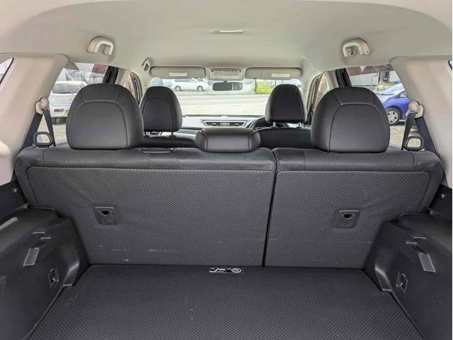 エクストレイル ２０Ｘ　４ＷＤ　アルミホイール　スマートキー　アイドリングストップ　電動格納ミラー　シートヒーター　ＣＶＴ　盗難防止システム　衝突安全ボディ　ＡＢＳ　ＥＳＣ　エアコン　パワーステアリング　パワーウィンドウ（27枚目）