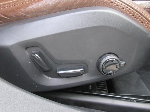 Ｖ９０ Ｔ５　モメンタム　バックカメラ　ナビ　クリアランスソナー　オートクルーズコントロール　パークアシスト　衝突被害軽減システム　アルミホイール　オートマチックハイビーム　オートライト　ＬＥＤヘッドランプ　サンルーフ（11枚目）