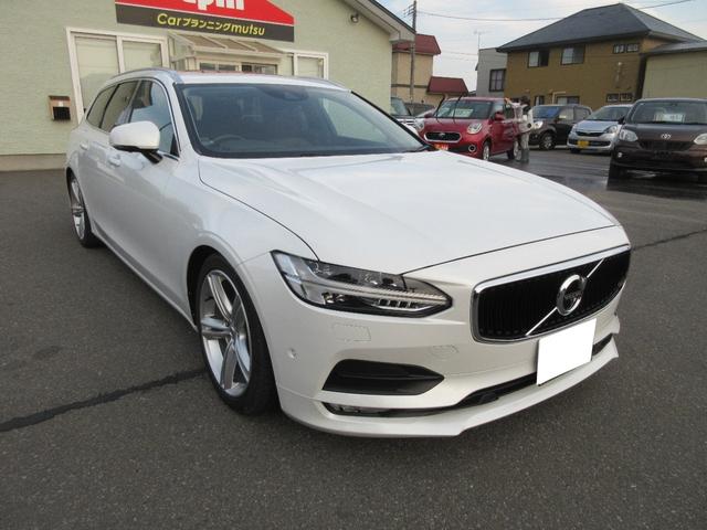 Ｖ９０ Ｔ５　モメンタム　バックカメラ　ナビ　クリアランスソナー　オートクルーズコントロール　パークアシスト　衝突被害軽減システム　アルミホイール　オートマチックハイビーム　オートライト　ＬＥＤヘッドランプ　サンルーフ（14枚目）