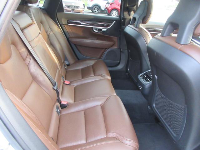 Ｖ９０ Ｔ５　モメンタム　バックカメラ　ナビ　クリアランスソナー　オートクルーズコントロール　パークアシスト　衝突被害軽減システム　アルミホイール　オートマチックハイビーム　オートライト　ＬＥＤヘッドランプ　サンルーフ（25枚目）