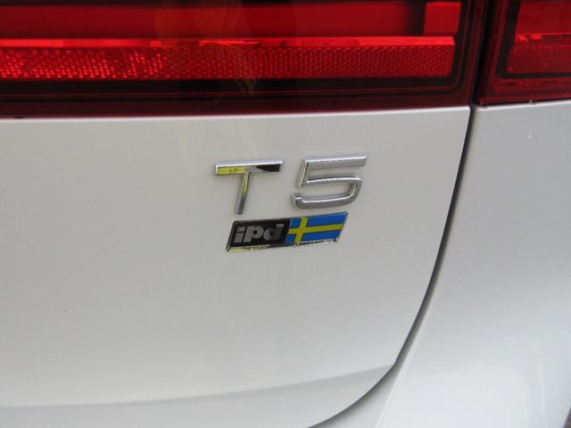 Ｖ９０ Ｔ５　モメンタム　バックカメラ　ナビ　クリアランスソナー　オートクルーズコントロール　パークアシスト　衝突被害軽減システム　アルミホイール　オートマチックハイビーム　オートライト　ＬＥＤヘッドランプ　サンルーフ（30枚目）