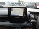 ヤリス ハイブリッドＺ　４ＷＤ　ワンオーナー　バックカメラ　ナビ　レーンアシスト　アルミホイール　オートマチックハイビーム　オートライト　スマートキー　シートヒーター　ＣＶＴ　ＥＳＣ　ＵＳＢ（4枚目）