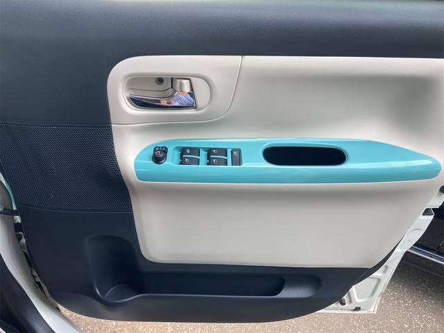 ムーヴキャンバス Ｘリミテッドメイクアップ　ＳＡＩＩＩ　４ＷＤ　バックカメラ　両側電動スライドドア　ナビ　クリアランスソナー　衝突被害軽減システム　オートマチックハイビーム　オートライト　スマートキー　アイドリングストップ　電動格納ミラー　ベンチシート（27枚目）