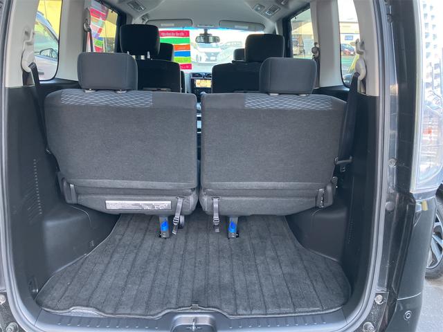 セレナ 20X アドバンスドセーフティパッケージ 4WD 全周囲カメラ ナビ TV クリアランスソナー オートクルーズコントロール レーンアシスト 衝突被害軽減システム 両側電動スライドドア オートライト スマートキー 電動格納ミラー 3列シート(16枚目)