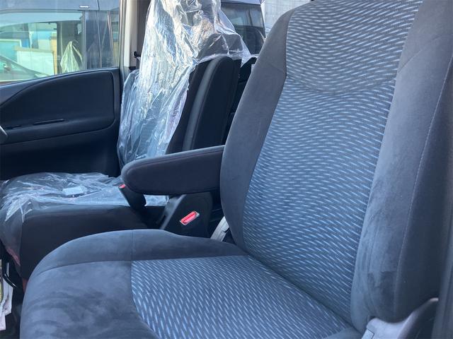セレナ 20X アドバンスドセーフティパッケージ 4WD 全周囲カメラ ナビ TV クリアランスソナー オートクルーズコントロール レーンアシスト 衝突被害軽減システム 両側電動スライドドア オートライト スマートキー 電動格納ミラー 3列シート(25枚目)