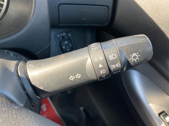 デイズルークス ハイウェイスター　Ｓ　４ＷＤ　両側スライドドア　衝突被害軽減システム　ＨＩＤ　スマートキー　アイドリングストップ　電動格納ミラー　ベンチシート　ＣＶＴ　盗難防止システム　ＡＢＳ　ＥＳＣ　ＣＤ　ミュージックプレイヤー接続可（31枚目）