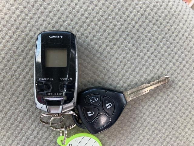 ノア Ｘ　Ｌセレクション　４ＷＤ　ＥＴＣ　バックカメラ　両側スライド・片側電動　キーレスエントリー　電動格納ミラー　後席モニター　３列シート　ＣＶＴ　ミュージックプレイヤー接続可　エアコン　パワーステアリング　パワーウィンドウ（30枚目）