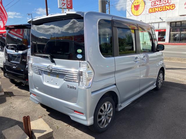 タント カスタムＸ　４ＷＤ　両側スライド・片側電動　オートライト　ＬＥＤヘッドランプ　スマートキー　アイドリングストップ　電動格納ミラー　シートヒーター　ベンチシート　ＣＶＴ　盗難防止システム　ＡＢＳ　ＥＳＣ　ＣＤ（14枚目）