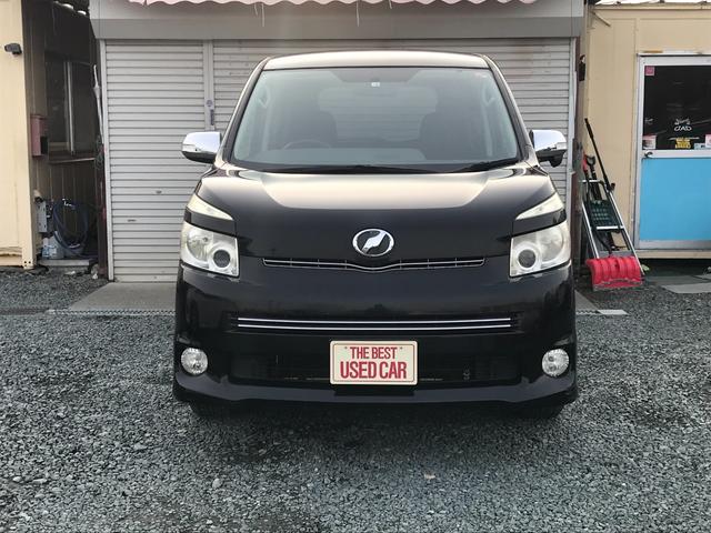 ヴォクシー ＺＳ　煌ＩＩ　４ＷＤ　ＥＴＣ　バックカメラ　ナビ　ＴＶ　両側電動スライドドア　ＨＩＤ　スマートキー　３列シート　ウォークスルー　ＣＶＴ　アルミホイール　ＣＤ　ＤＶＤ再生　Ｂｌｕｅｔｏｏｔｈ　盗難防止システム（12枚目）