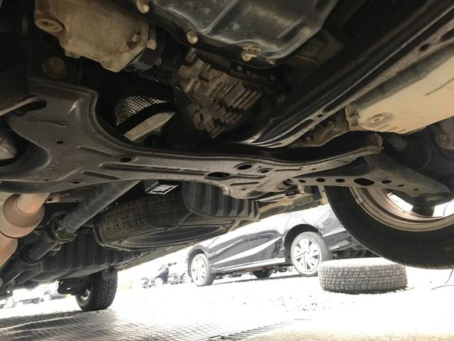 ヴォクシー Ｚ　４ＷＤ　ＥＴＣ　バックカメラ　ナビ　ＴＶ　クリアランスソナー　両側電動スライドドア　ＨＩＤ　スマートキー　ＣＶＴ　アルミホイール　ＣＤ　ＤＶＤ再生　ミュージックプレイヤー接続可　衝突安全ボディ　ＡＢＳ（22枚目）