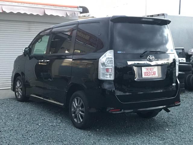 ヴォクシー ＺＳ　煌ＩＩ　４ＷＤ　ＥＴＣ　バックカメラ　ナビ　ＴＶ　両側電動スライドドア　ＨＩＤ　スマートキー　ＣＶＴ　アルミホイール　ＣＤ　Ｂｌｕｅｔｏｏｔｈ　盗難防止システム　衝突安全ボディ　ＡＢＳ　ＥＳＣ　エアコン（17枚目）
