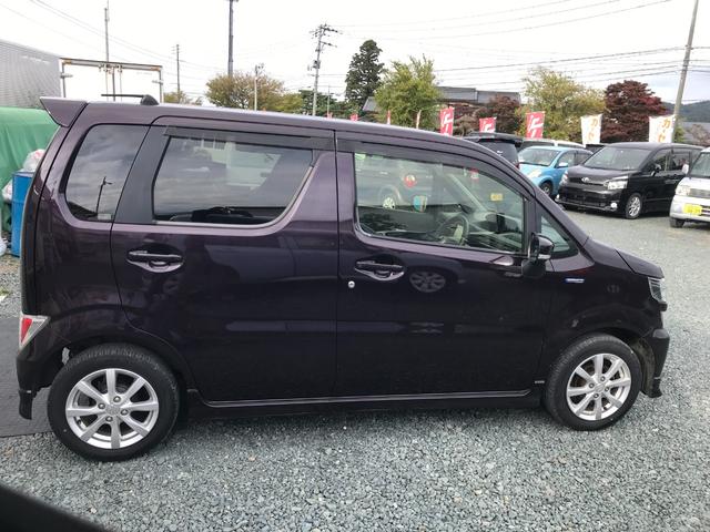 ワゴンＲ ハイブリッドＦＺ　バックカメラ　ナビ　ＴＶ　レーンアシスト　衝突被害軽減システム　ＬＥＤヘッドランプ　スマートキー　アイドリングストップ　シートヒーター　ベンチシート　ＣＶＴ　盗難防止システム　ＡＢＳ　ＥＳＣ　ＵＳＢ（16枚目）