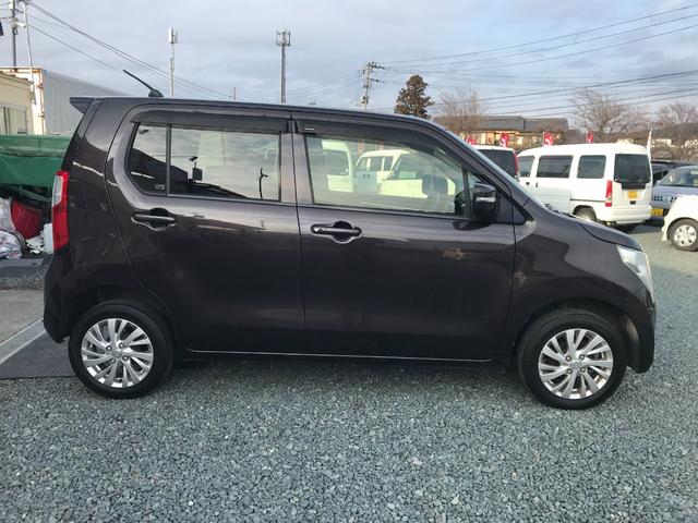 ワゴンＲ ＦＸリミテッド　４ＷＤ　ＥＴＣ　スマートキー　アイドリングストップ　シートヒーター　ベンチシート　ＣＶＴ　盗難防止システム　ＡＢＳ　ＣＤ　アルミホイール　衝突安全ボディ　エアコン　パワーステアリング　パワーウィンドウ（14枚目）