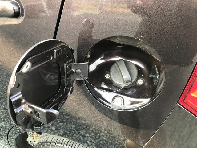 ワゴンＲ ＦＸリミテッド　４ＷＤ　ＥＴＣ　スマートキー　アイドリングストップ　シートヒーター　ベンチシート　ＣＶＴ　盗難防止システム　ＡＢＳ　ＣＤ　アルミホイール　衝突安全ボディ　エアコン　パワーステアリング　パワーウィンドウ（43枚目）