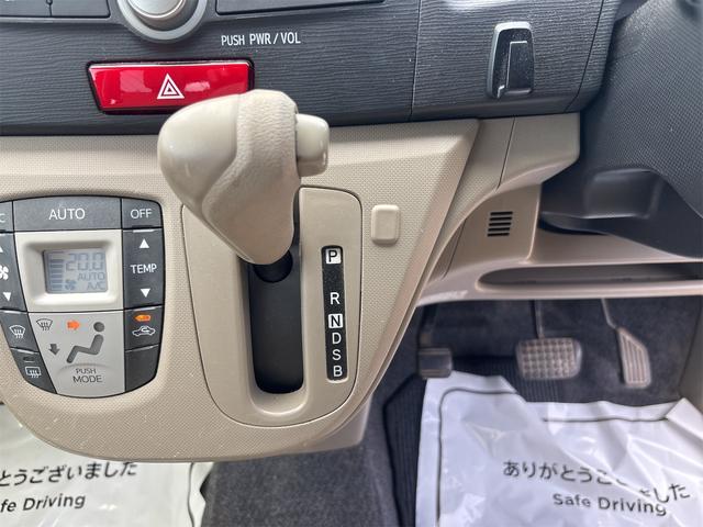 ムーヴ Ｌ　４ＷＤ　アイドリングストップ　電動格納ミラー　ベンチシート　ＣＶＴ　ＡＢＳ　ＣＤ　ミュージックプレイヤー接続可　アルミホイール　エアコン（6枚目）