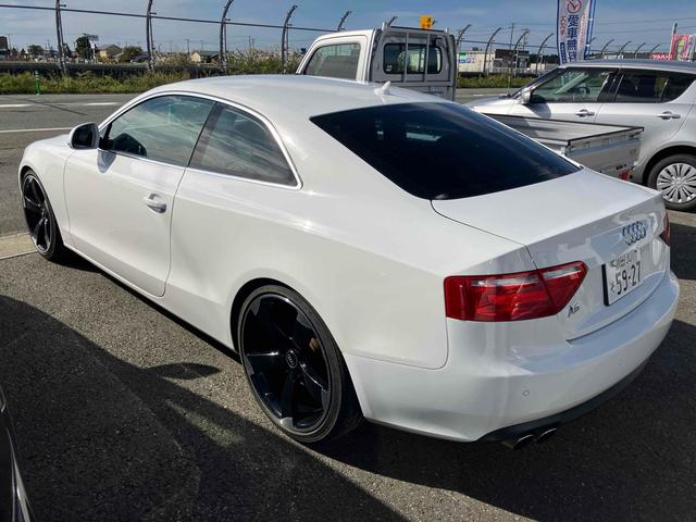 Ａ５ ２．０ＴＦＳＩクワトロ　４ＷＤ　ＥＴＣ　ナビ　ＴＶ　クリアランスソナー　オートクルーズコントロール　ＡＴ　ＨＩＤ　スマートキー　電動格納ミラー　シートヒーター　アルミホイール　パワーシート　盗難防止システム　ＡＢＳ　ＥＳＣ（17枚目）