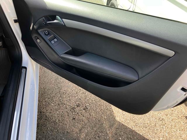 Ａ５ ２．０ＴＦＳＩクワトロ　４ＷＤ　ＥＴＣ　ナビ　ＴＶ　クリアランスソナー　オートクルーズコントロール　ＡＴ　ＨＩＤ　スマートキー　電動格納ミラー　シートヒーター　アルミホイール　パワーシート　盗難防止システム　ＡＢＳ　ＥＳＣ（31枚目）