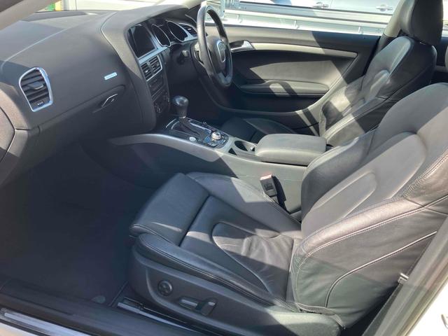 Ａ５ ２．０ＴＦＳＩクワトロ　４ＷＤ　ＥＴＣ　ナビ　ＴＶ　クリアランスソナー　オートクルーズコントロール　ＡＴ　ＨＩＤ　スマートキー　電動格納ミラー　シートヒーター　アルミホイール　パワーシート　盗難防止システム　ＡＢＳ　ＥＳＣ（40枚目）