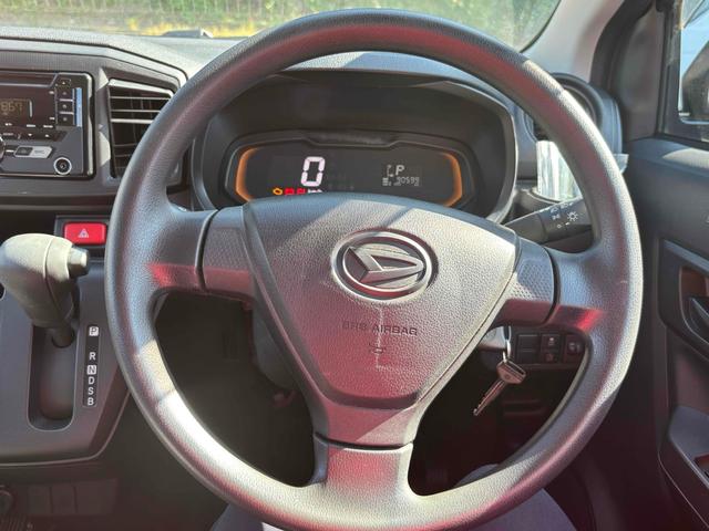 ミライース Ｌ　４ＷＤ　キーレスエントリー　アイドリングストップ　ＣＶＴ　盗難防止システム　ＡＢＳ　ＥＳＣ　ＣＤ　アルミホイール　衝突安全ボディ　エアコン　パワーステアリング　パワーウィンドウ（3枚目）