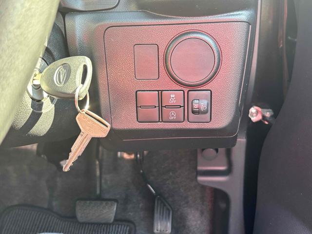 ミライース Ｌ　４ＷＤ　キーレスエントリー　アイドリングストップ　ＣＶＴ　盗難防止システム　ＡＢＳ　ＥＳＣ　ＣＤ　アルミホイール　衝突安全ボディ　エアコン　パワーステアリング　パワーウィンドウ（6枚目）