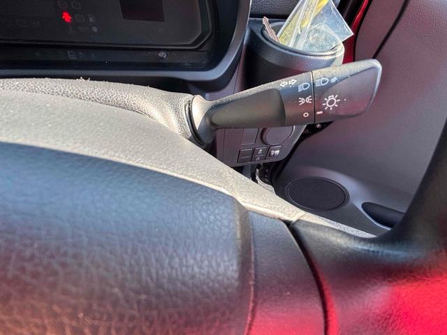 ミライース Ｌ　４ＷＤ　キーレスエントリー　アイドリングストップ　ＣＶＴ　盗難防止システム　ＡＢＳ　ＥＳＣ　ＣＤ　アルミホイール　衝突安全ボディ　エアコン　パワーステアリング　パワーウィンドウ（9枚目）