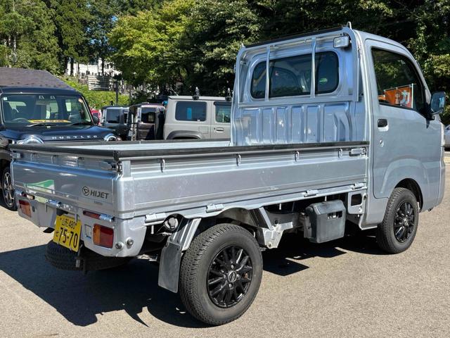 ハイゼットトラック  4WD MT アルミホイール ABS エアコン パワーステアリング 運転席エアバッグ 記録簿(15枚目)